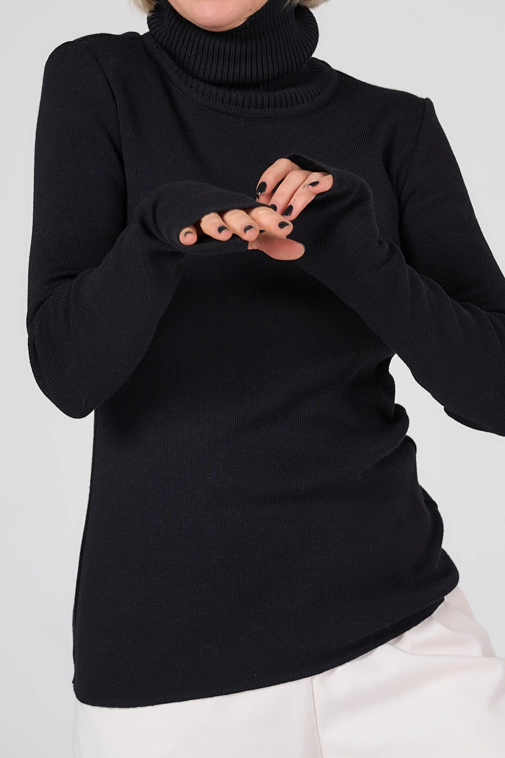 Classic plain Knit sweater | Black color