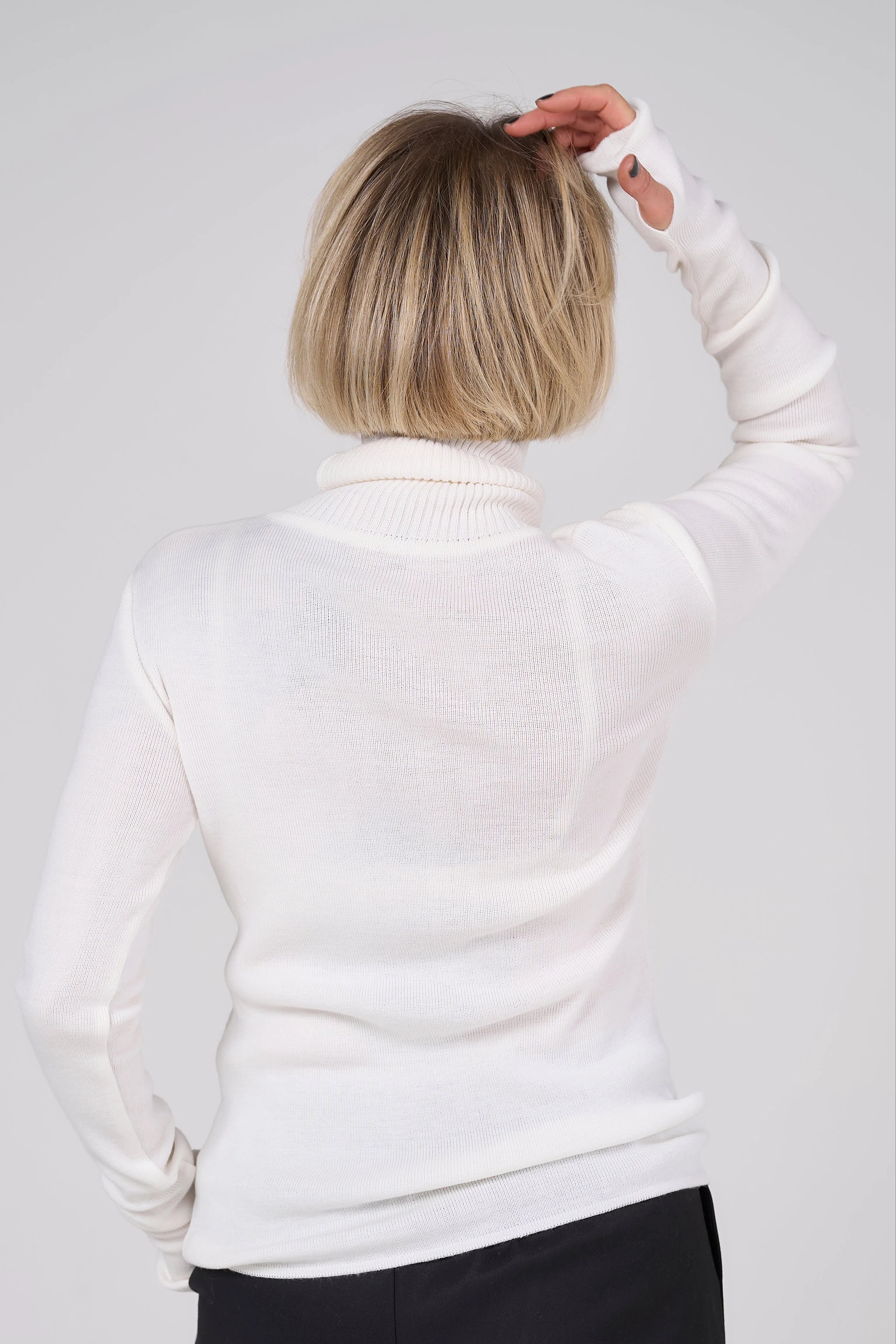 Classic plain Knit sweater | White color