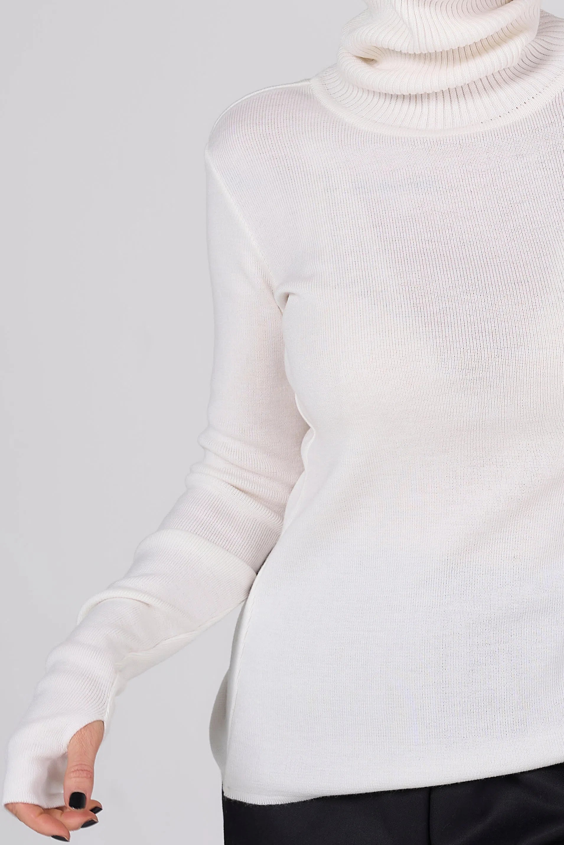 Classic plain Knit sweater | White color