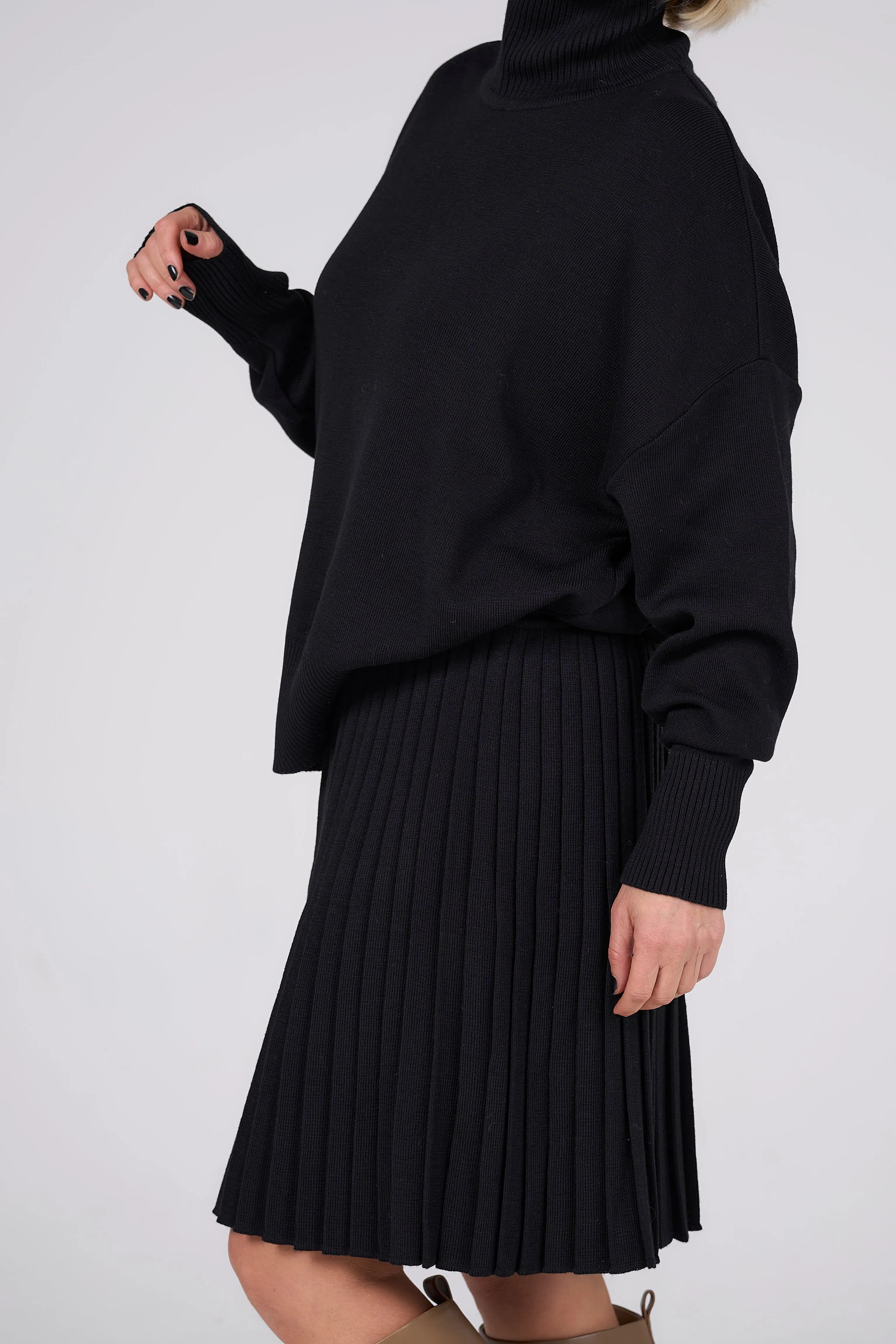 Fly Baby Pleated Suit | Black color