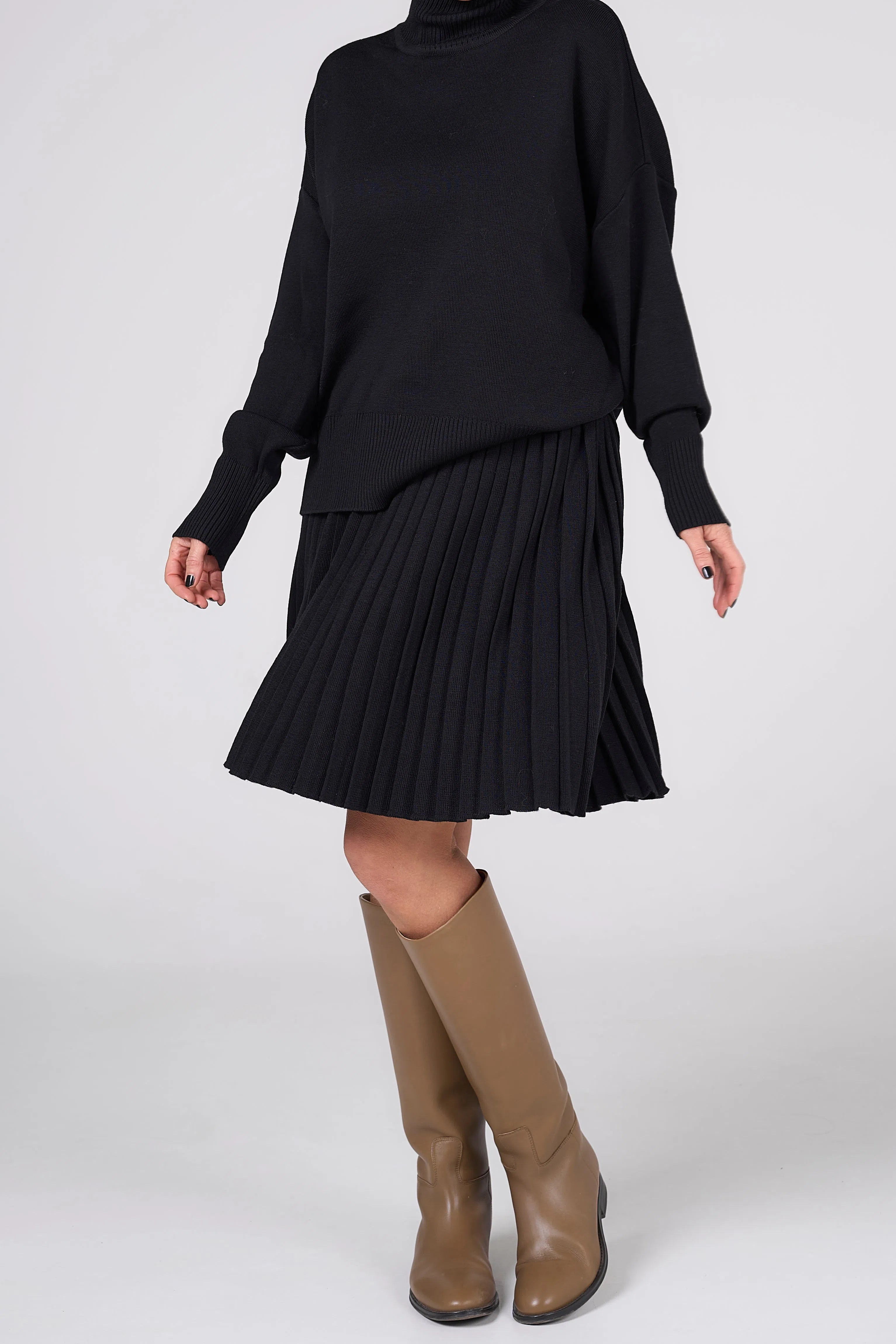 Fly Baby Pleated Suit | Black color