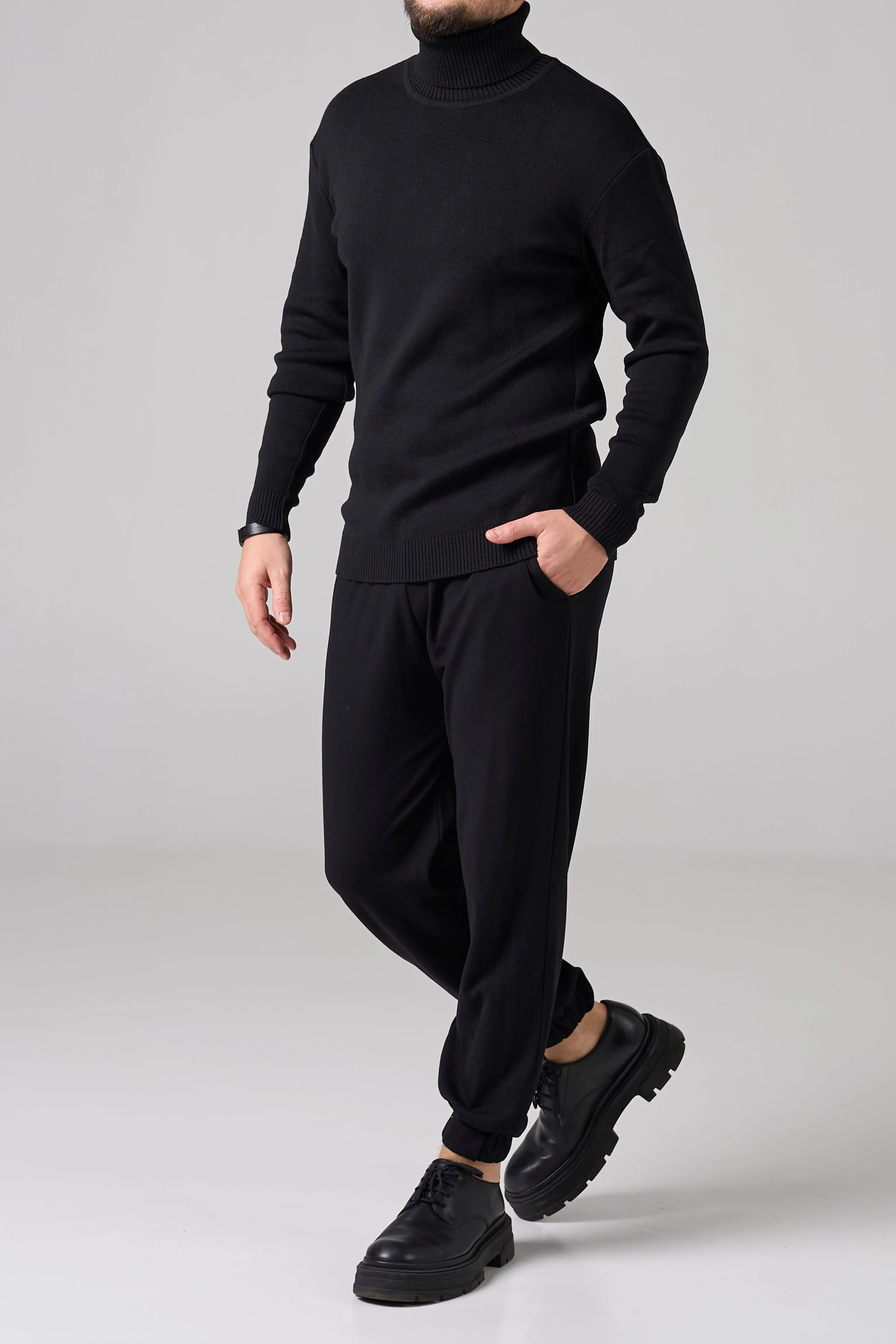Man Classic plain Knit sweater | Black color