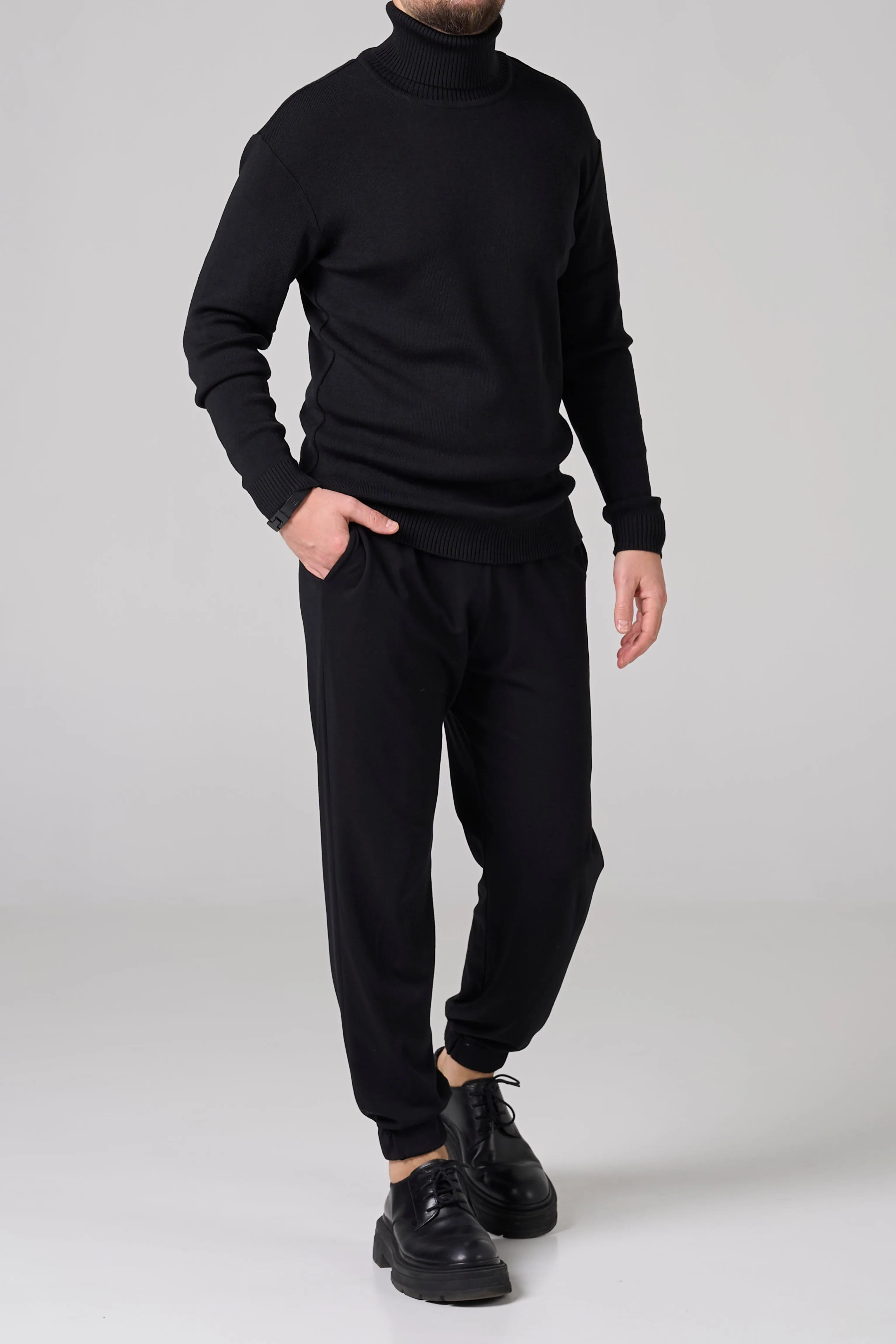 Man Classic plain Knit sweater | Black color