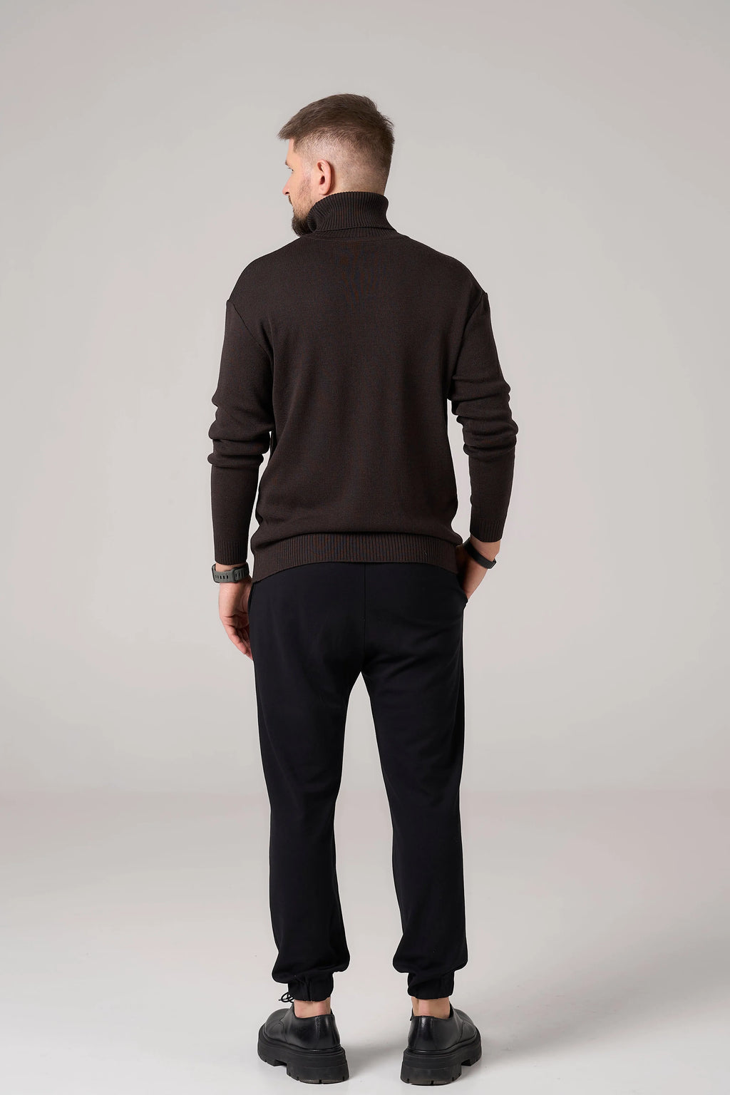 Man Classic plain Knit sweater | Coffee color