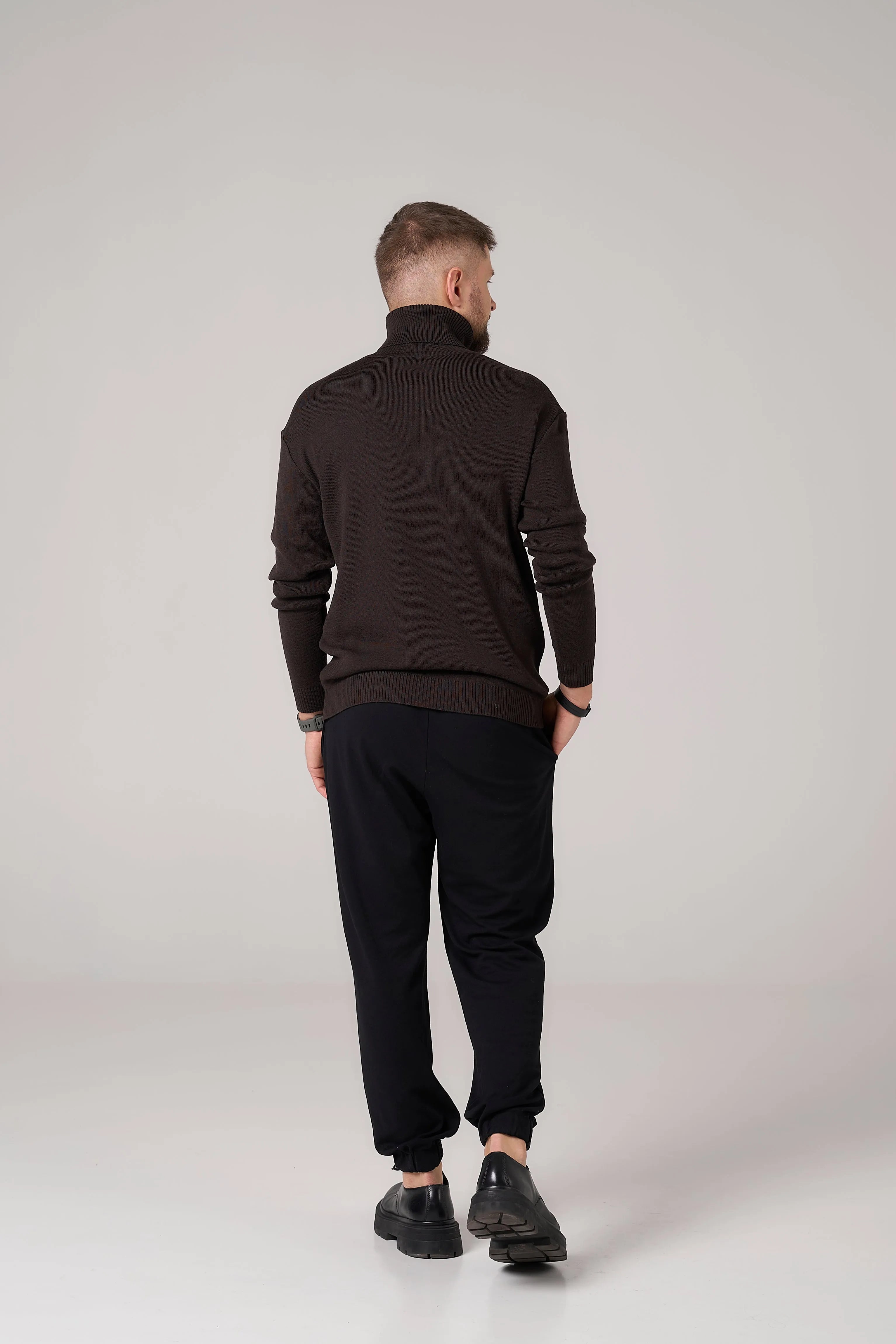 Man Classic plain Knit sweater | Coffee color