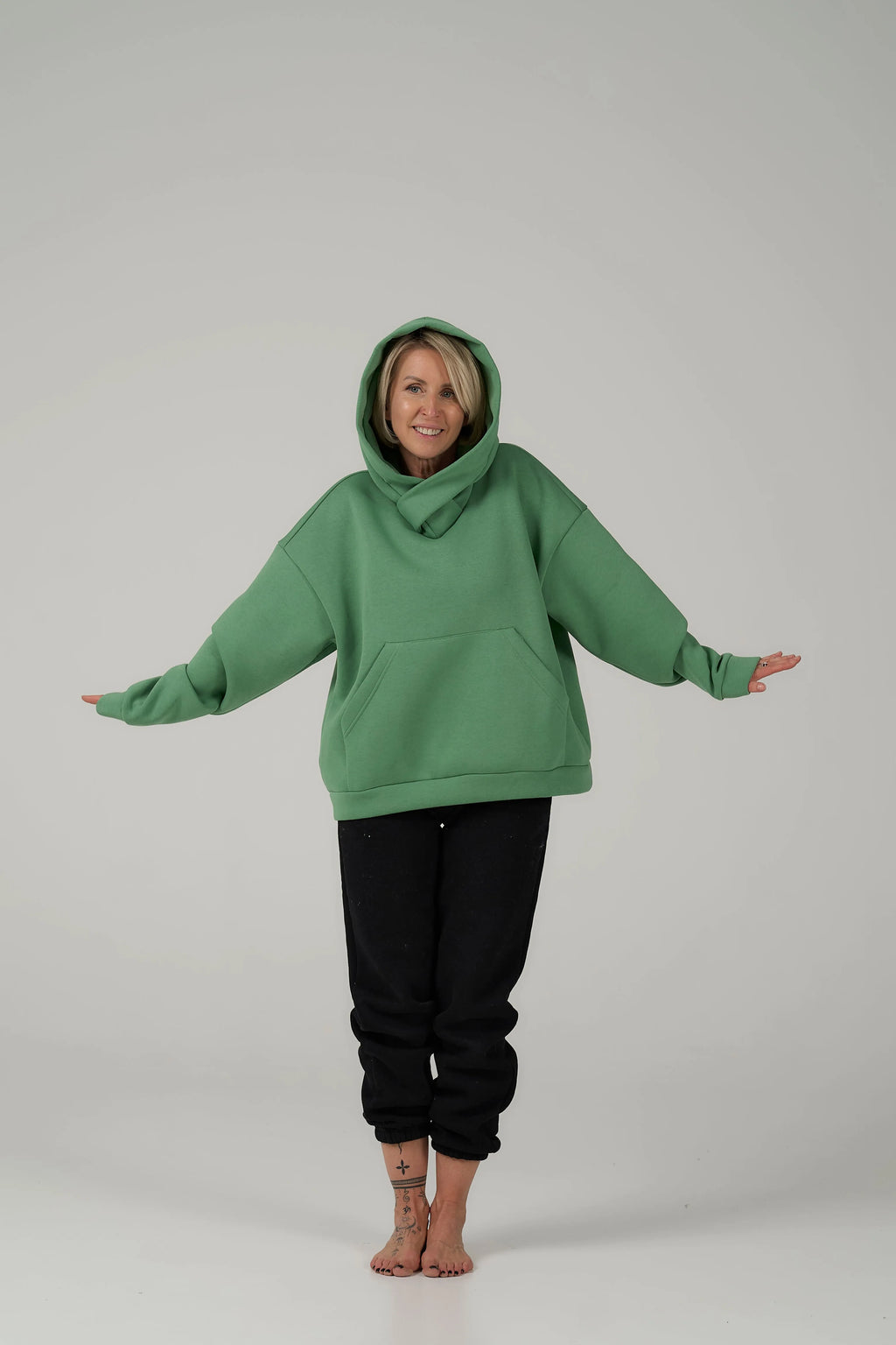 Cropped Hoodie | Light green