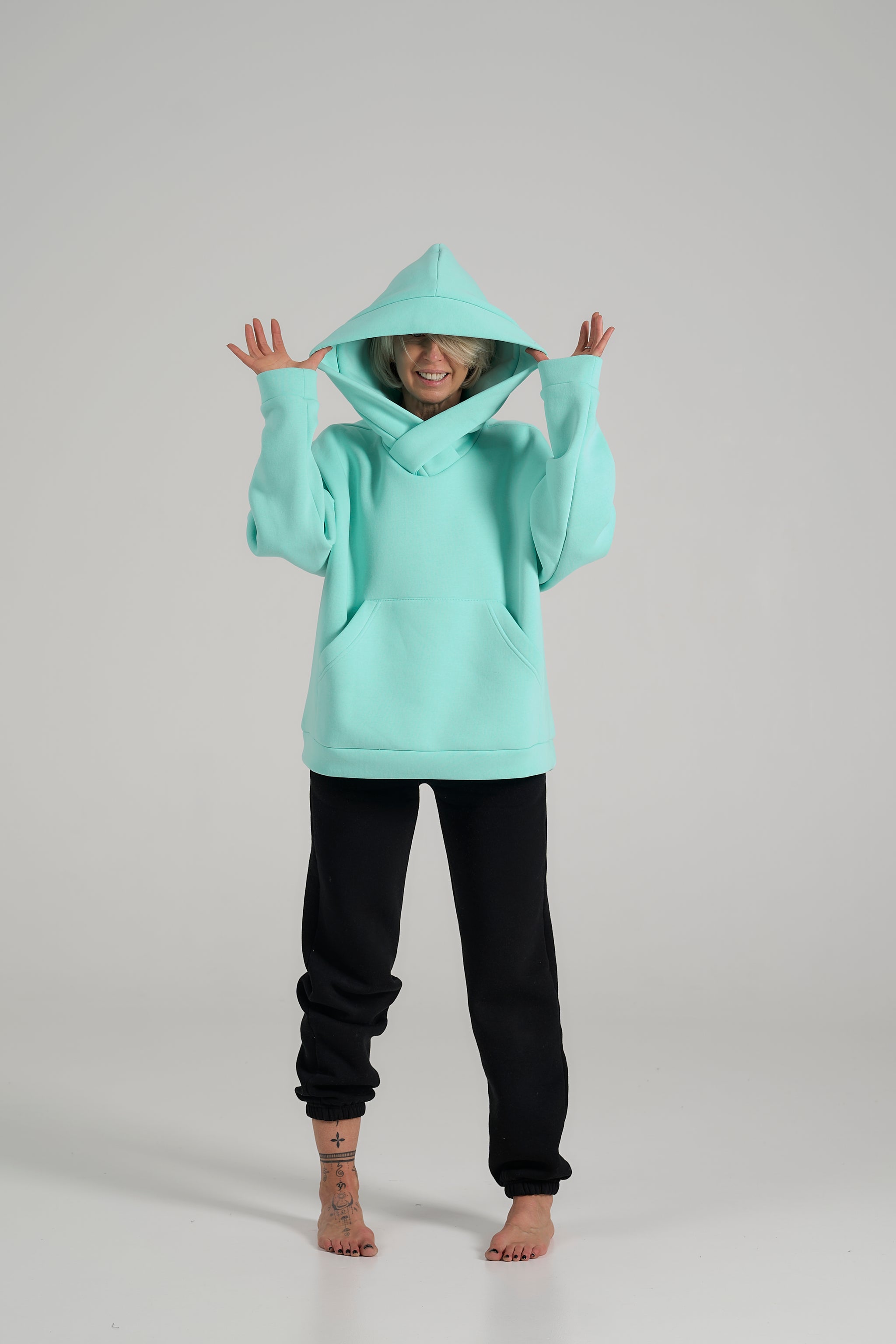 Cropped Hoodie | Tiffany – Urushadze Brand