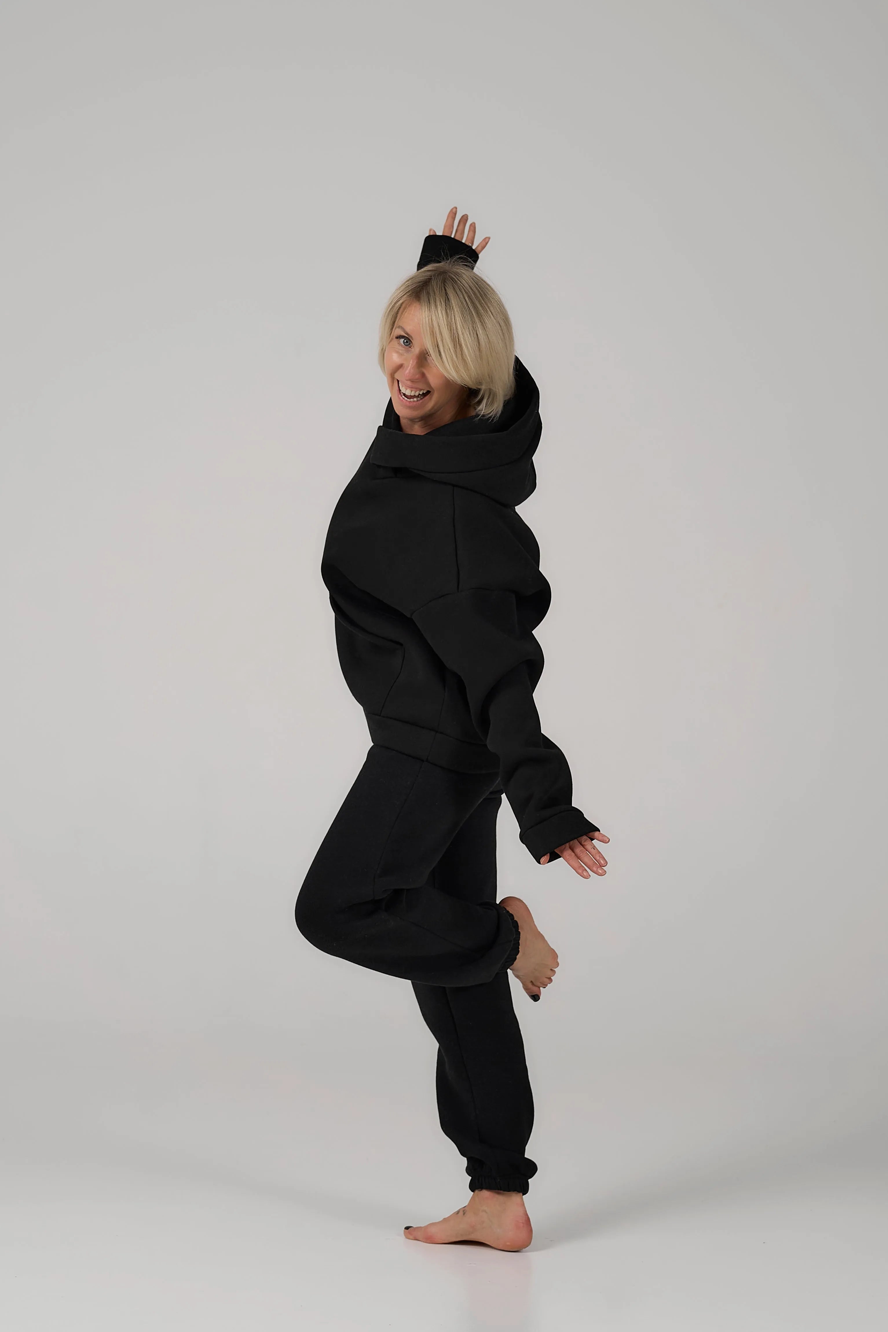 Cropped Hoodie | Black