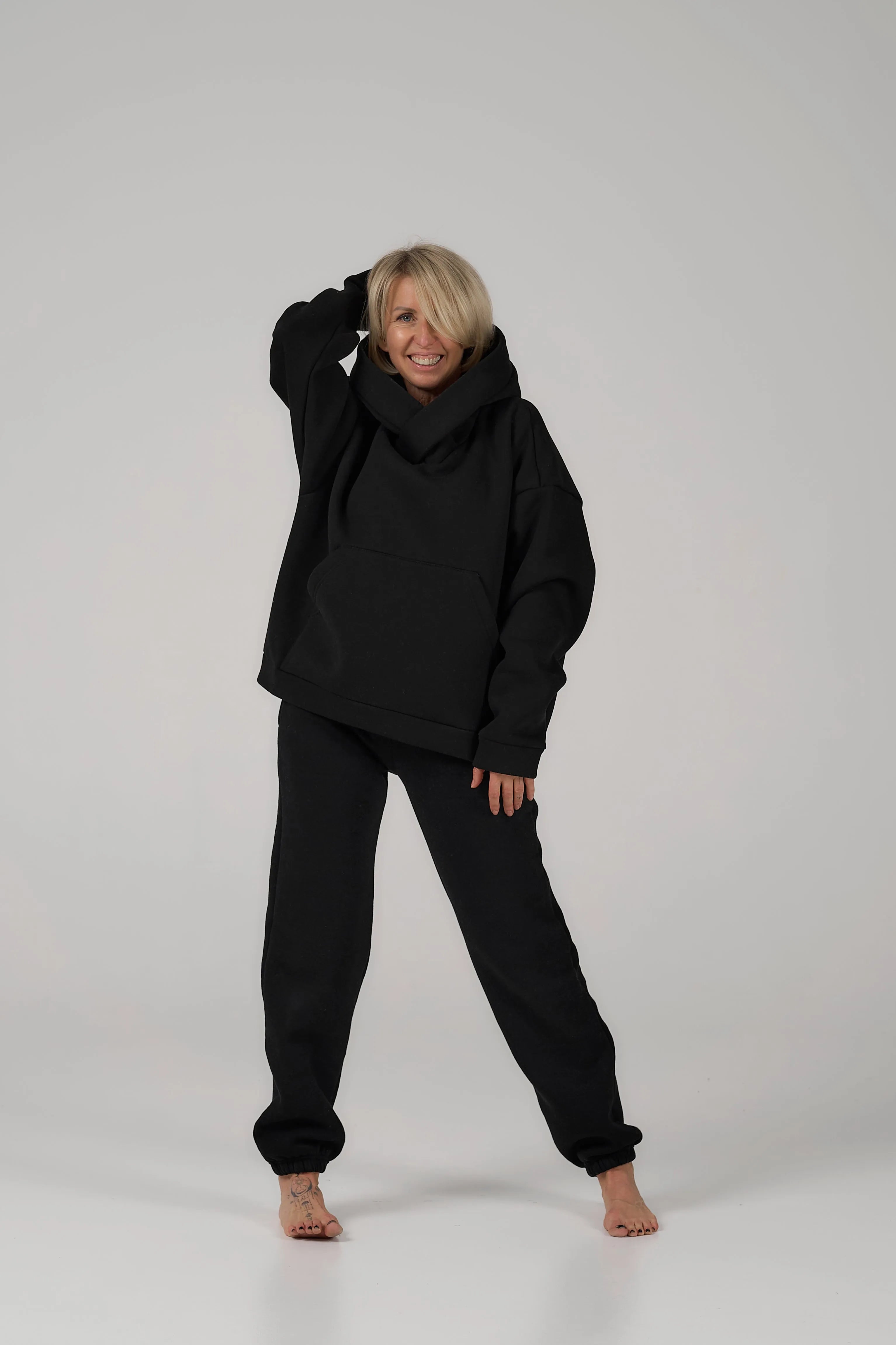 Cropped Hoodie | Black