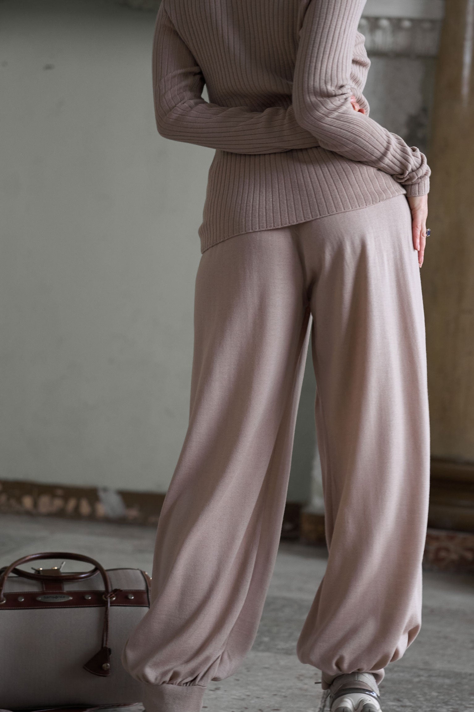 Knit Suit Aladdin | Latte Color