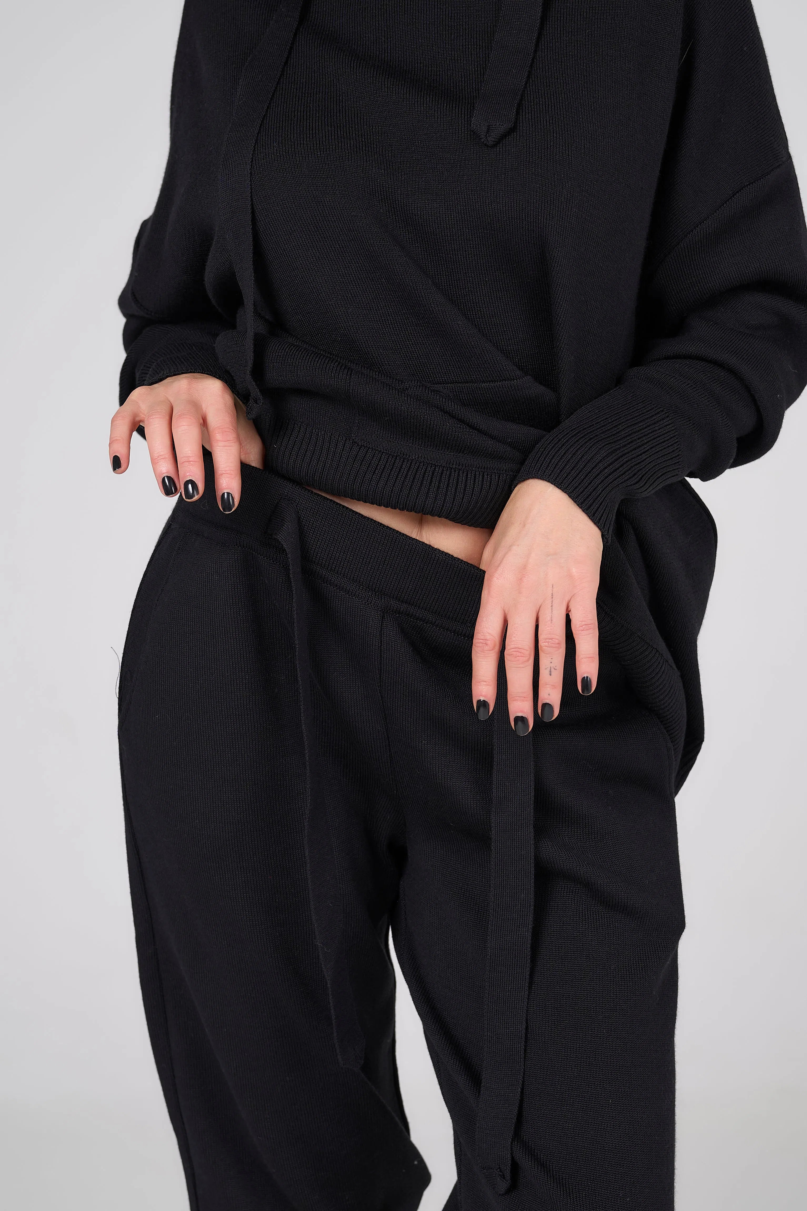 Knitted suit with hoodie | Black color