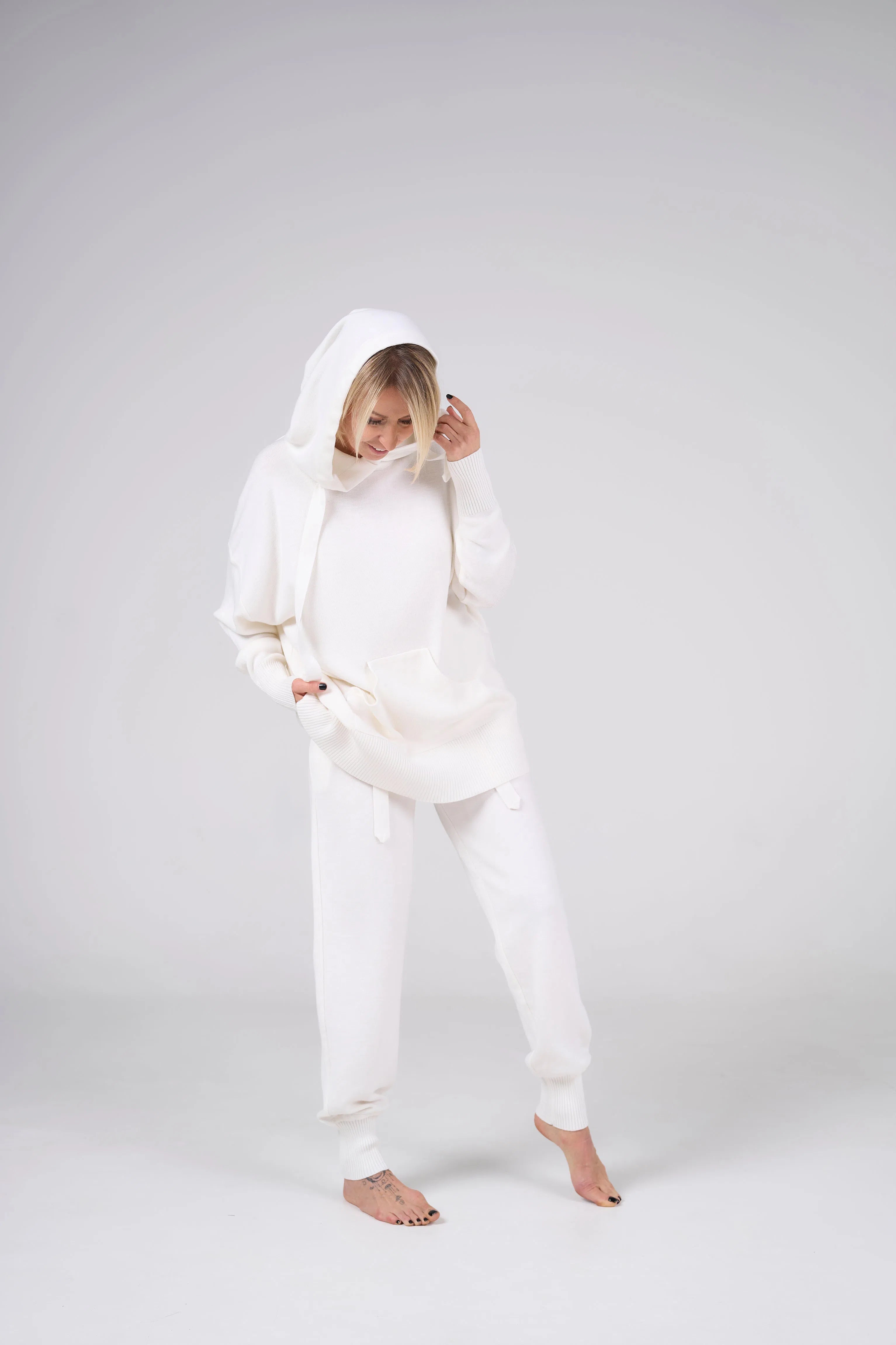 Knitted suit with hoodie | Milki color