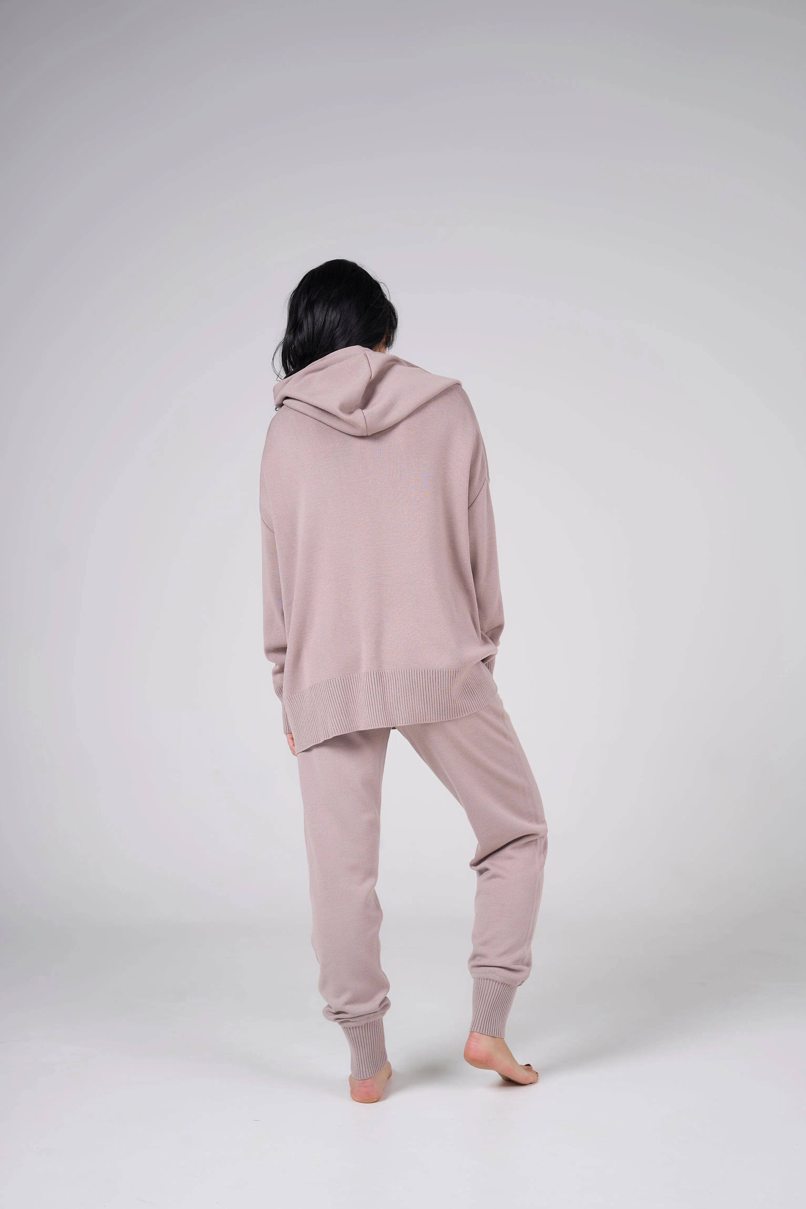 Knitted suit with hoodie | Powder color
