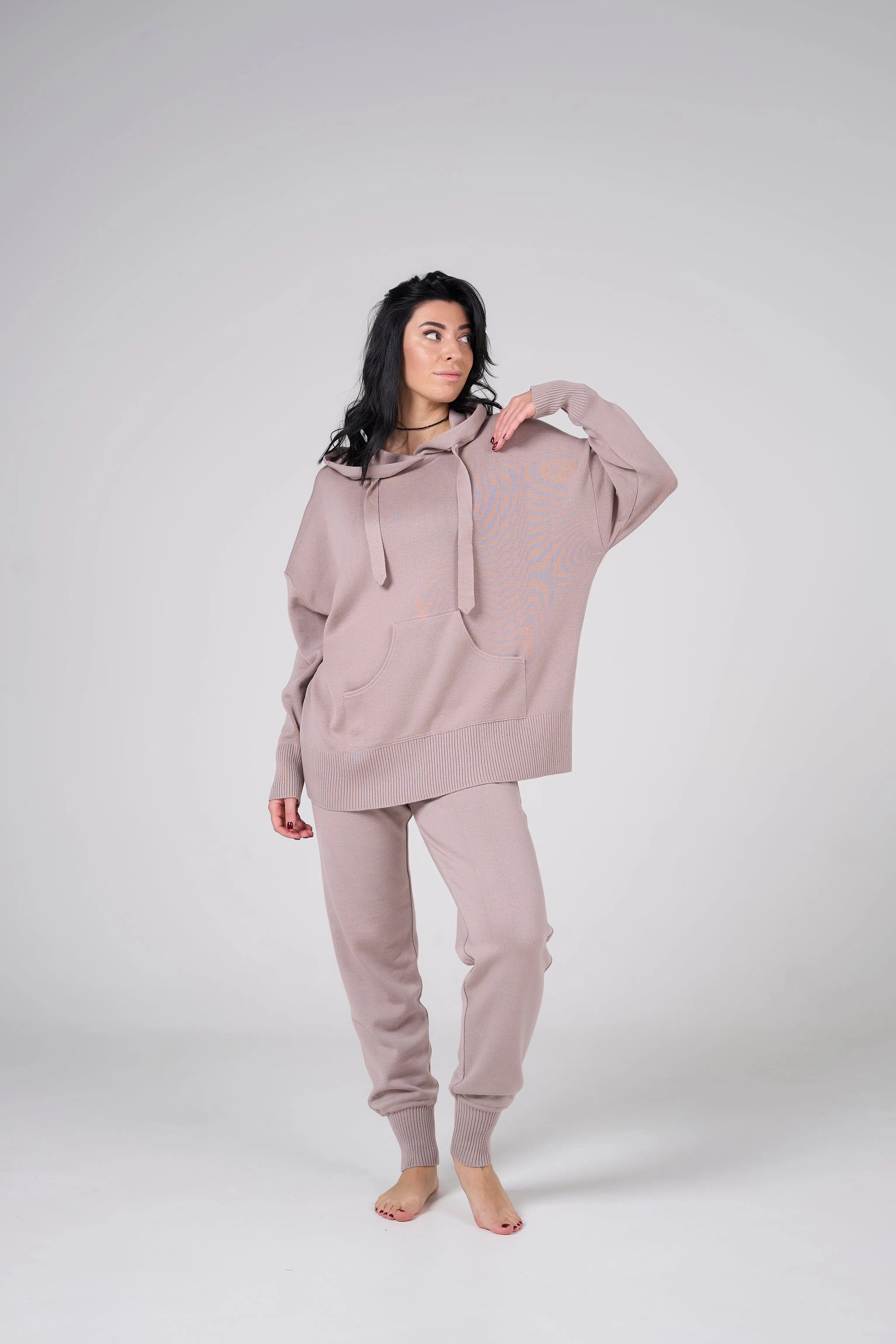 Knitted suit with hoodie | Powder color