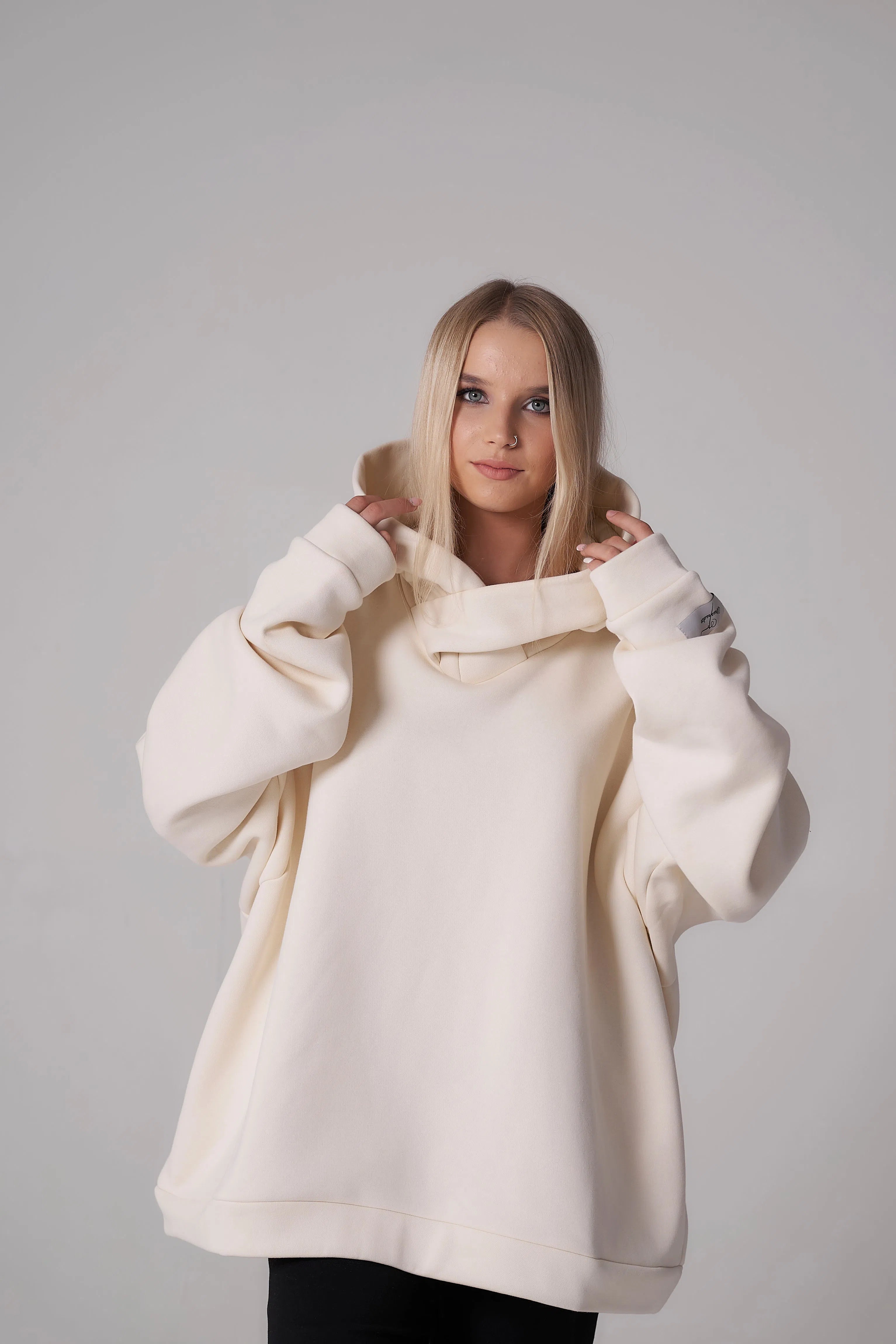 MACARENA hoodie | Ecru