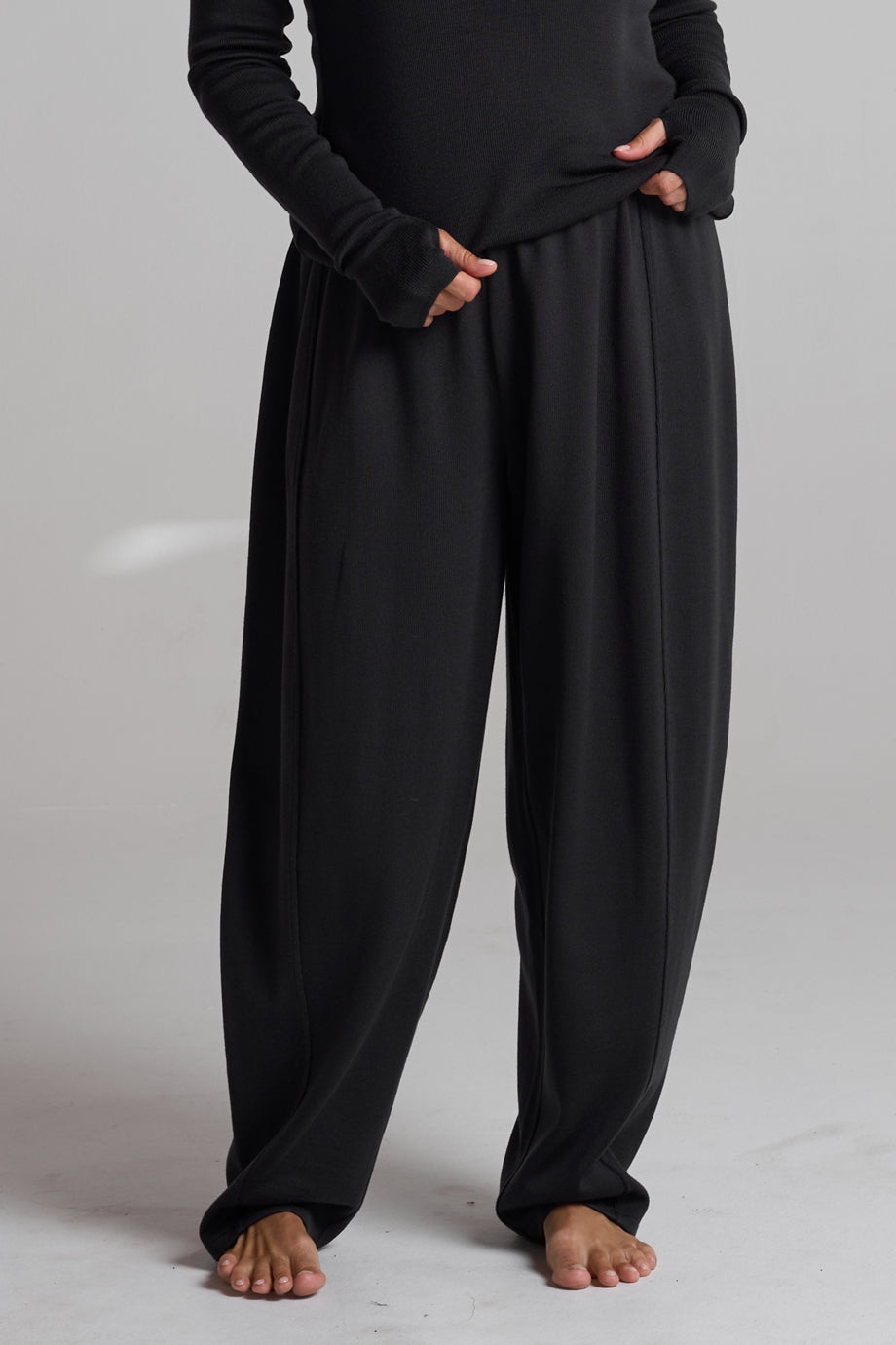 Anthracite knitted set - full look
