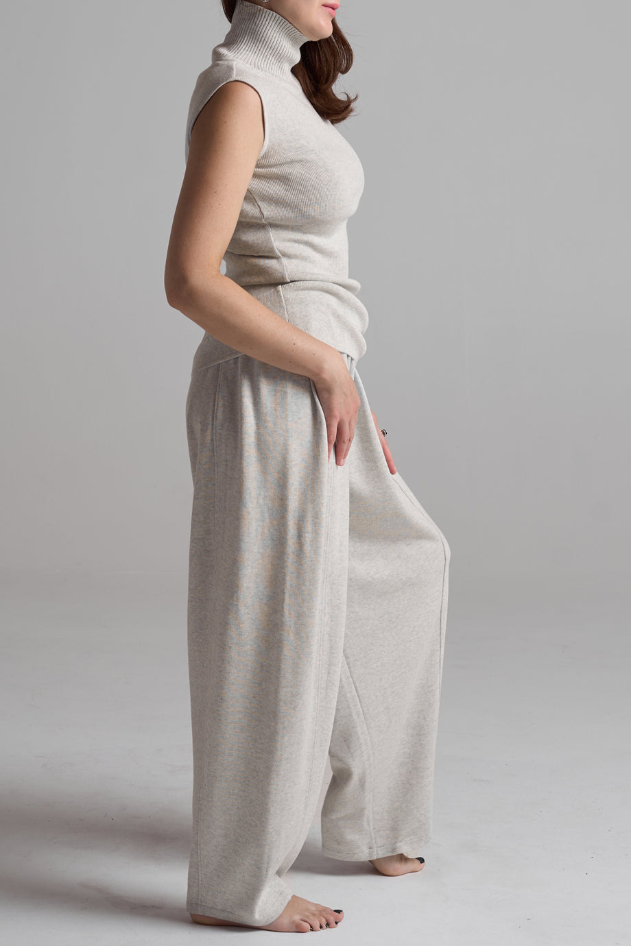 Super Grey Melange knitted set - side view
