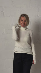 Classic plain Knit sweater | White color